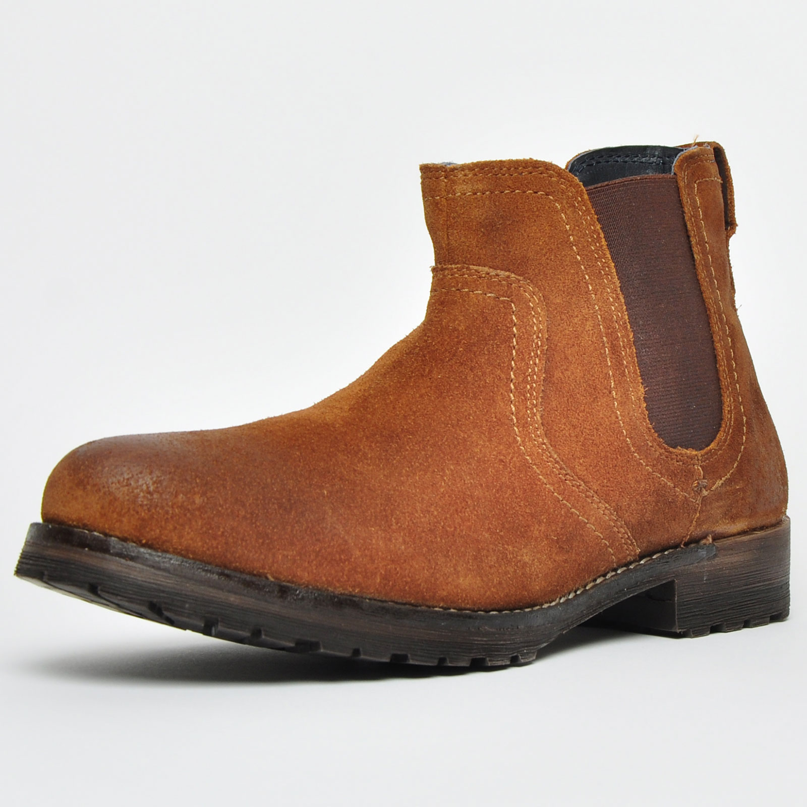 red tape chelsea boots in brown leather