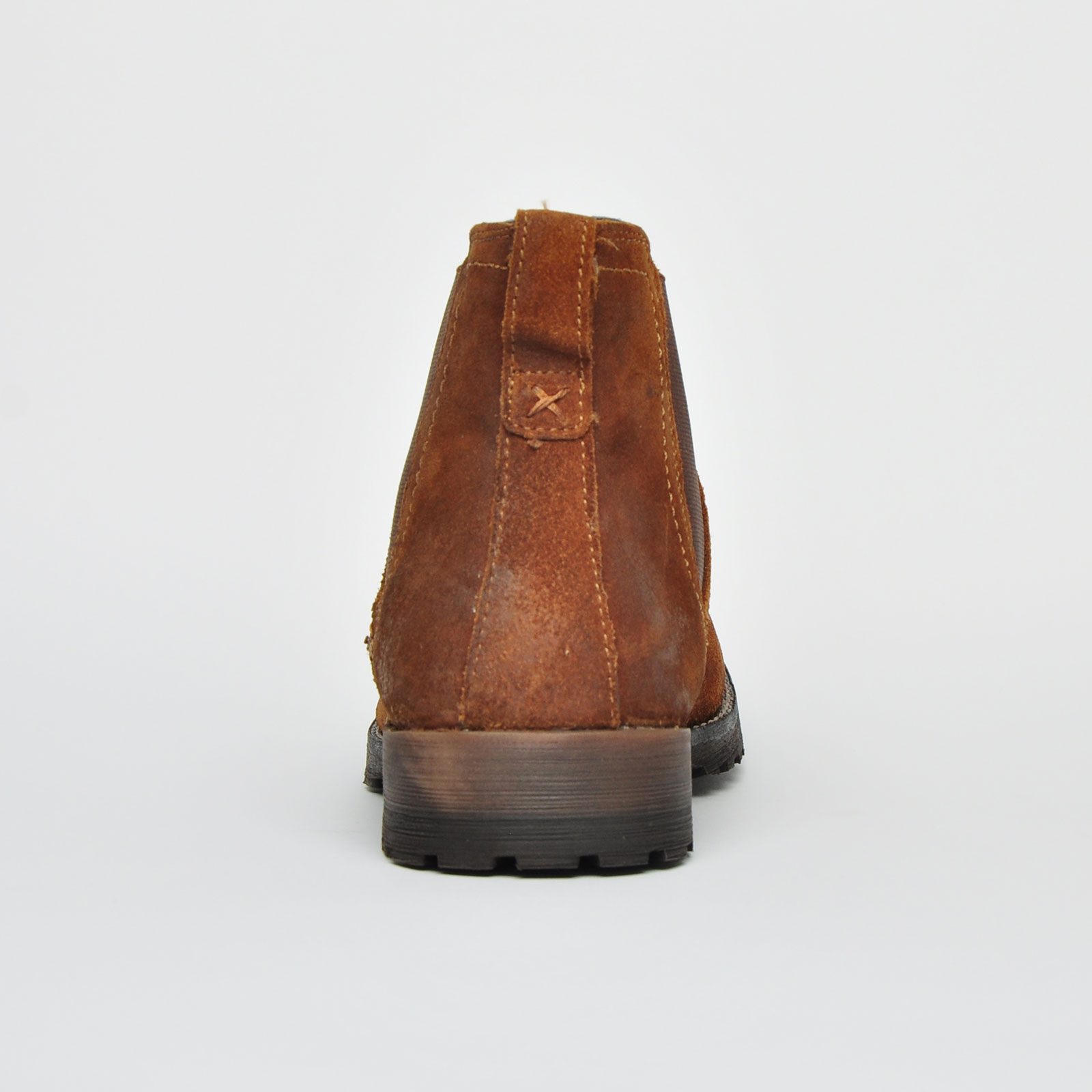 red tape chelsea boots in brown leather