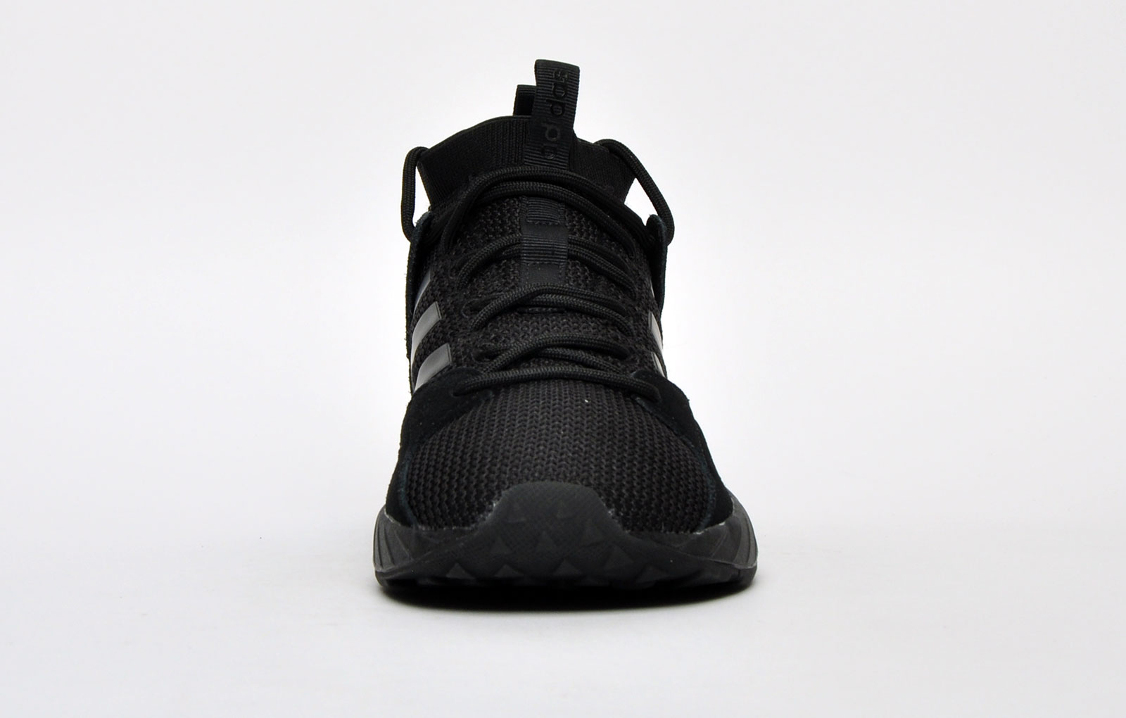 adidas questar strike mid men's sneakers