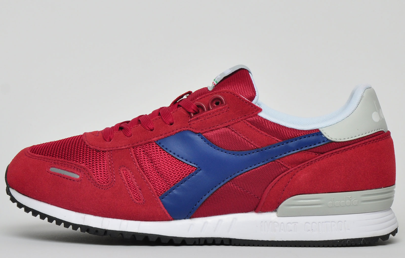 titan diadora