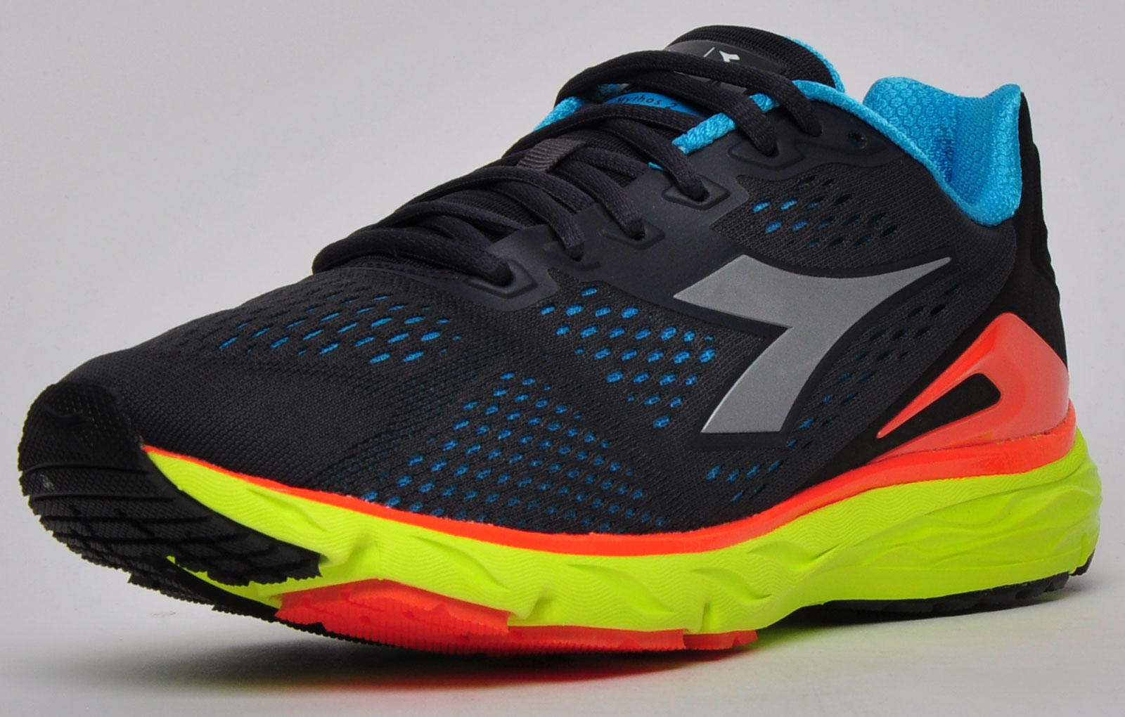 diadora blushield mythos 2