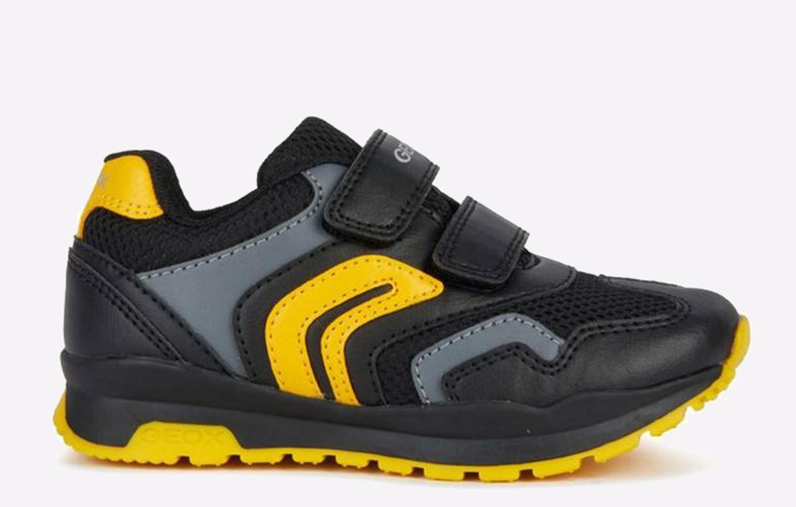 Geox Pavel Trainers Kids  Size: 3 Colour : Black/Yellow